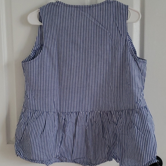 Signature Studio Peplum Top - Picture 4 of 5